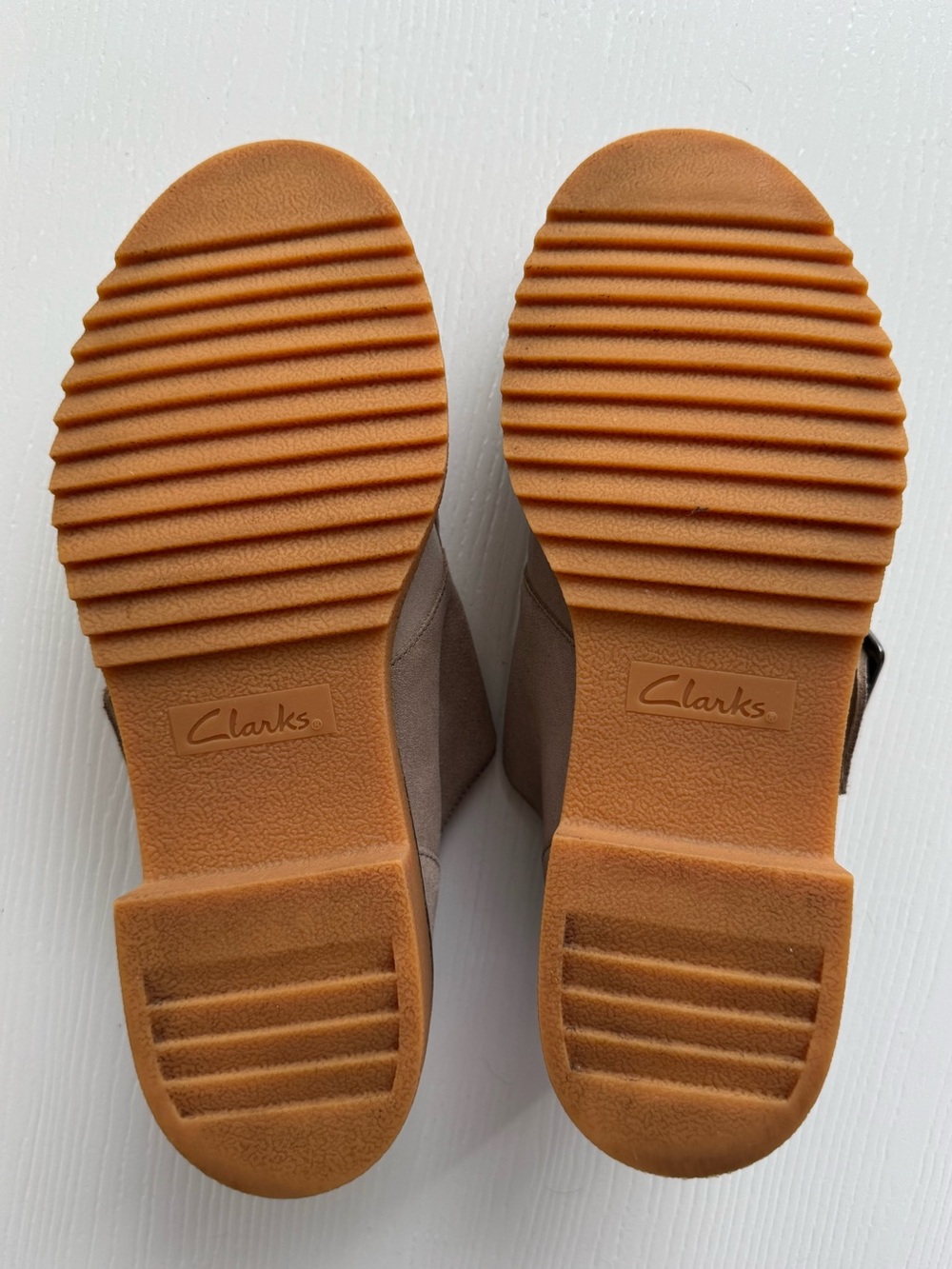 Clarks Eden Mid Monk Loafers in Beige | Size 9 - Picture 8 of 13